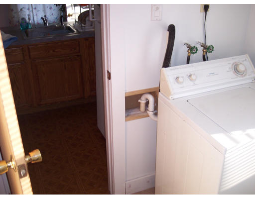 58 Harvey Street Springfield, MA 01119 - Photo 7 of 9