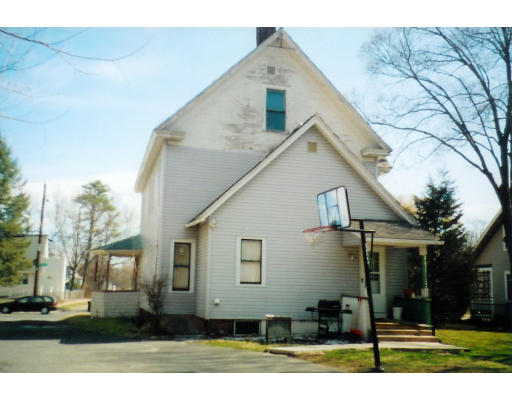 58 Harvey Street Springfield, MA 01119 - Photo 8 of 9