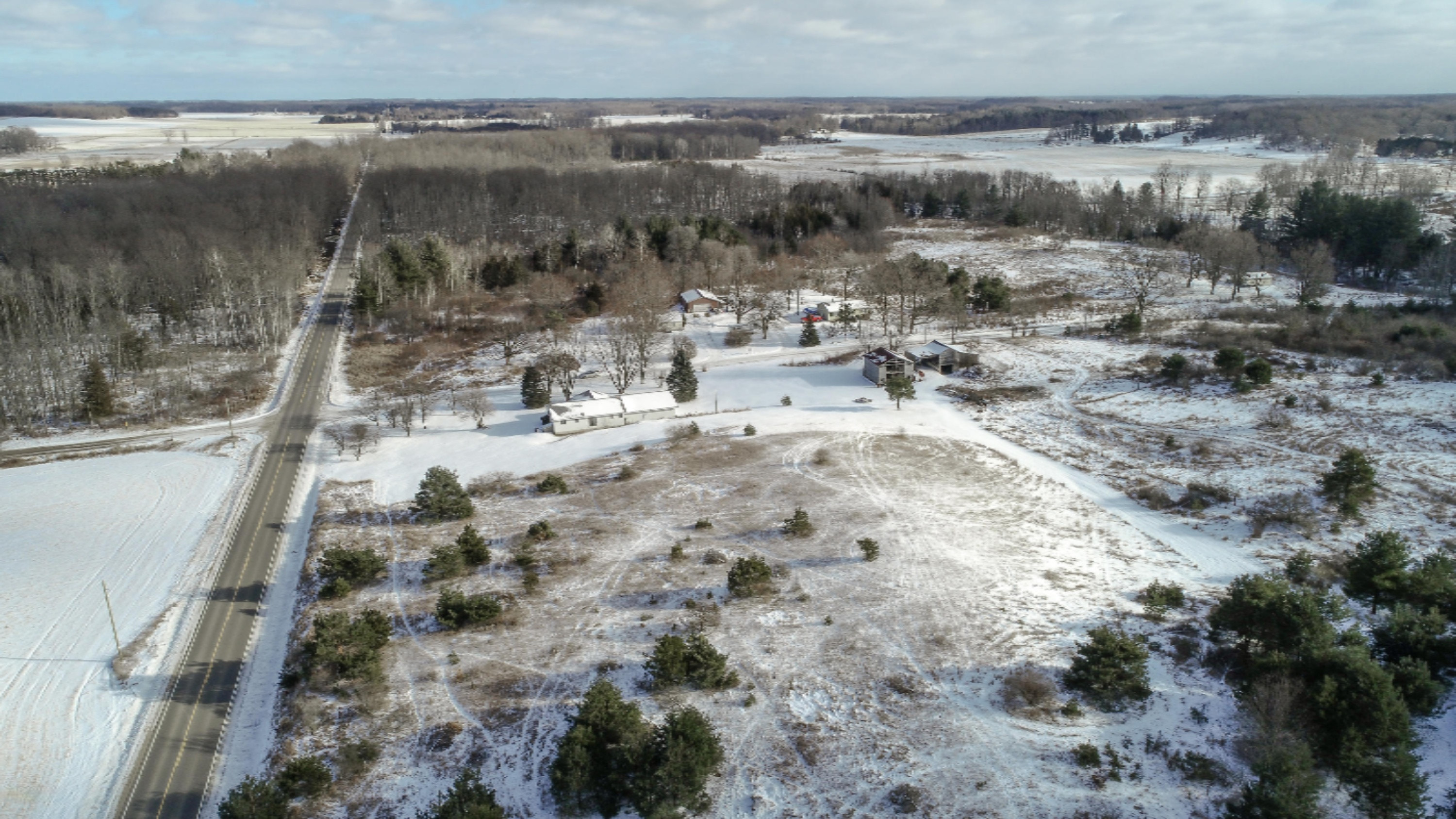 3443 North Sherman Road Weidman, MI 48893 - Photo 4 of 17 3443 N Sherman Rd Weidman-7