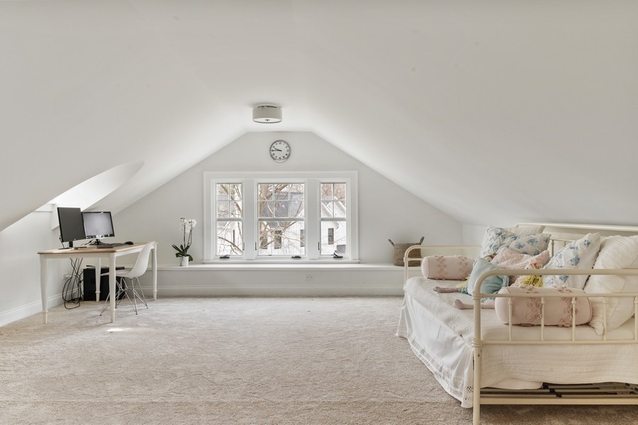 346 Sheridan Road Winnetka, IL 60093 - Photo 35 of 59 a living room with furniture and a large window
