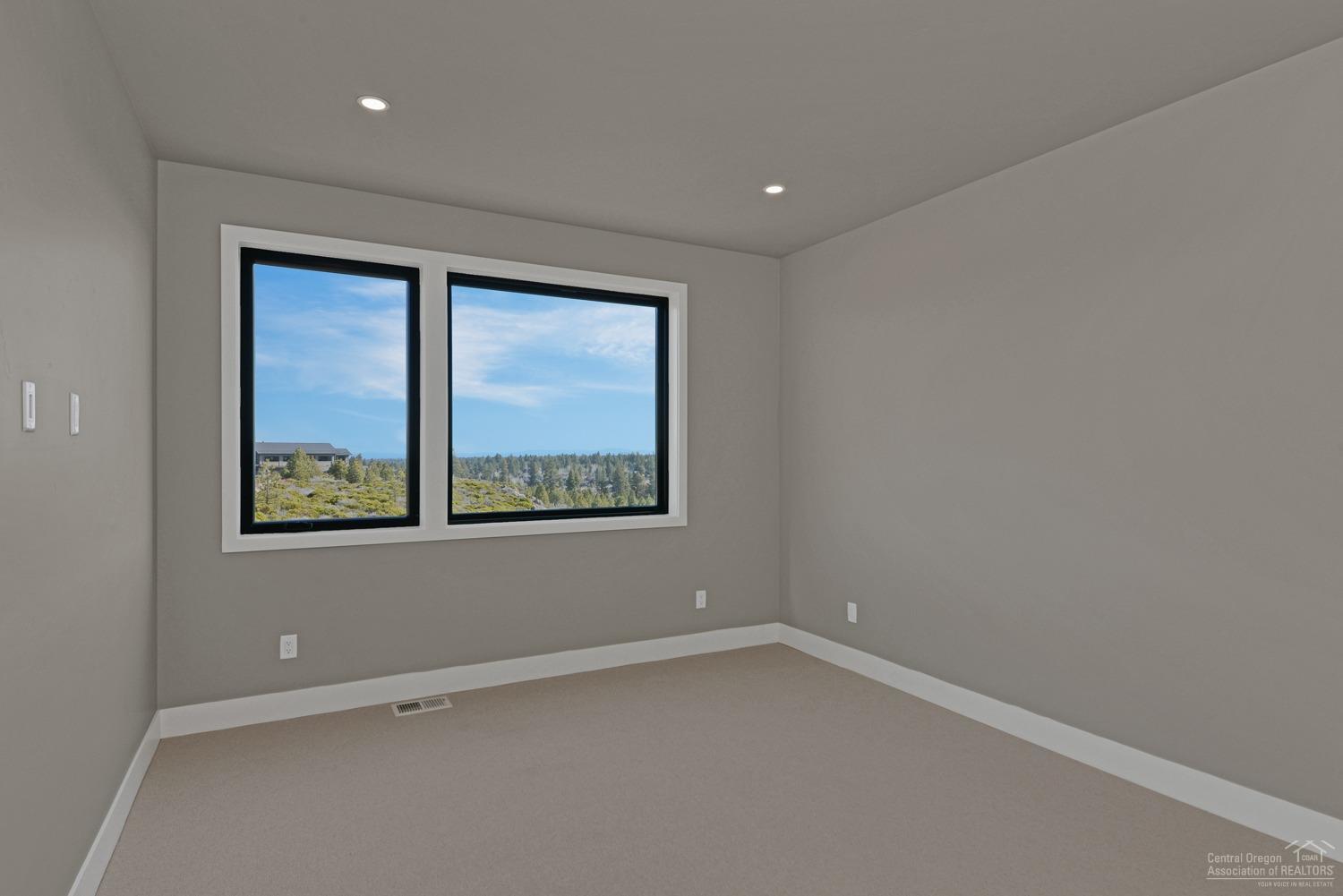 19151 Gateway Loop Bend, OR 97702 - Photo 15 of 25 Additional Photo