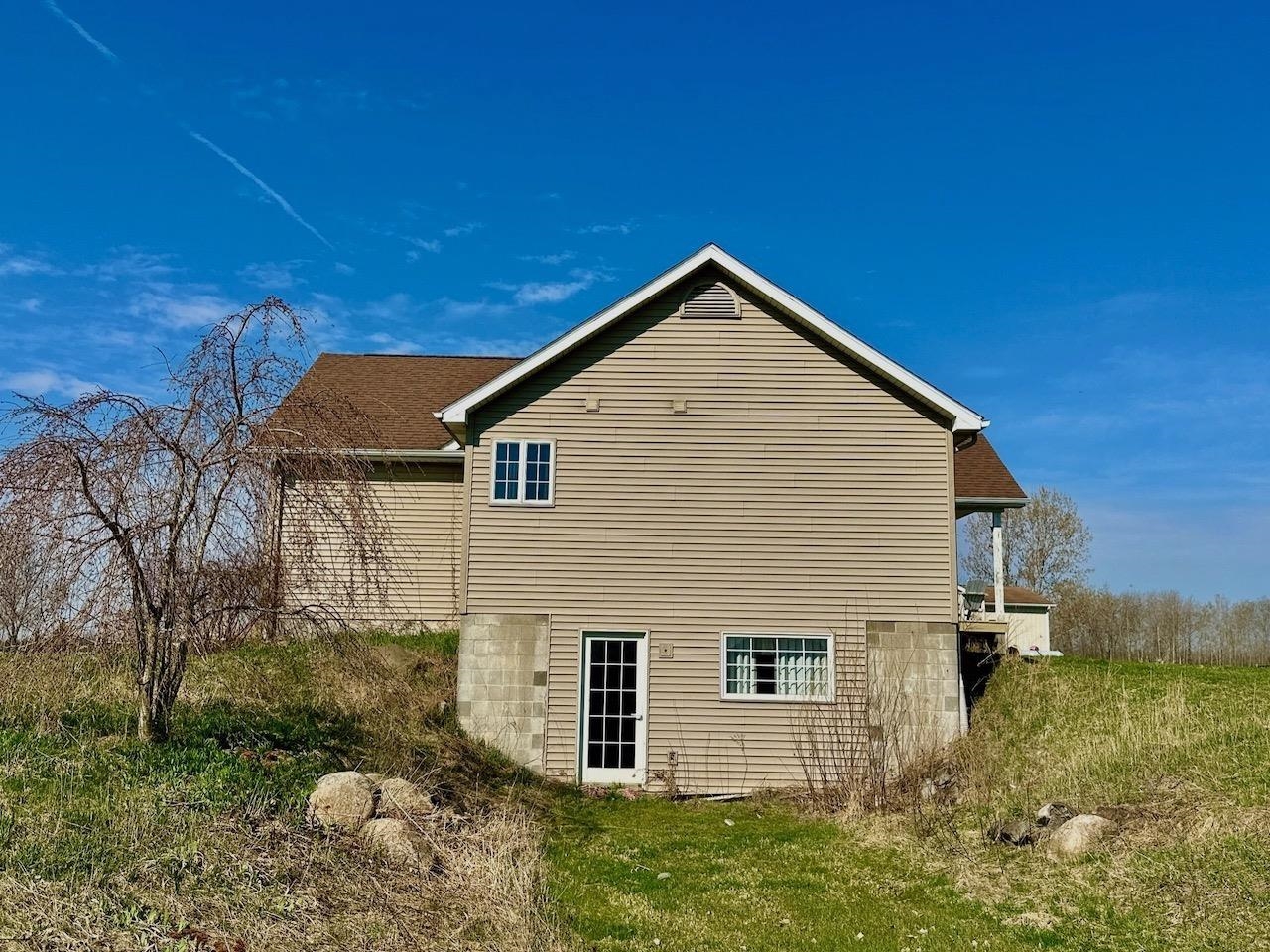 2078 Ritchie Road Gladwin, MI 48624 - Photo 7 of 64