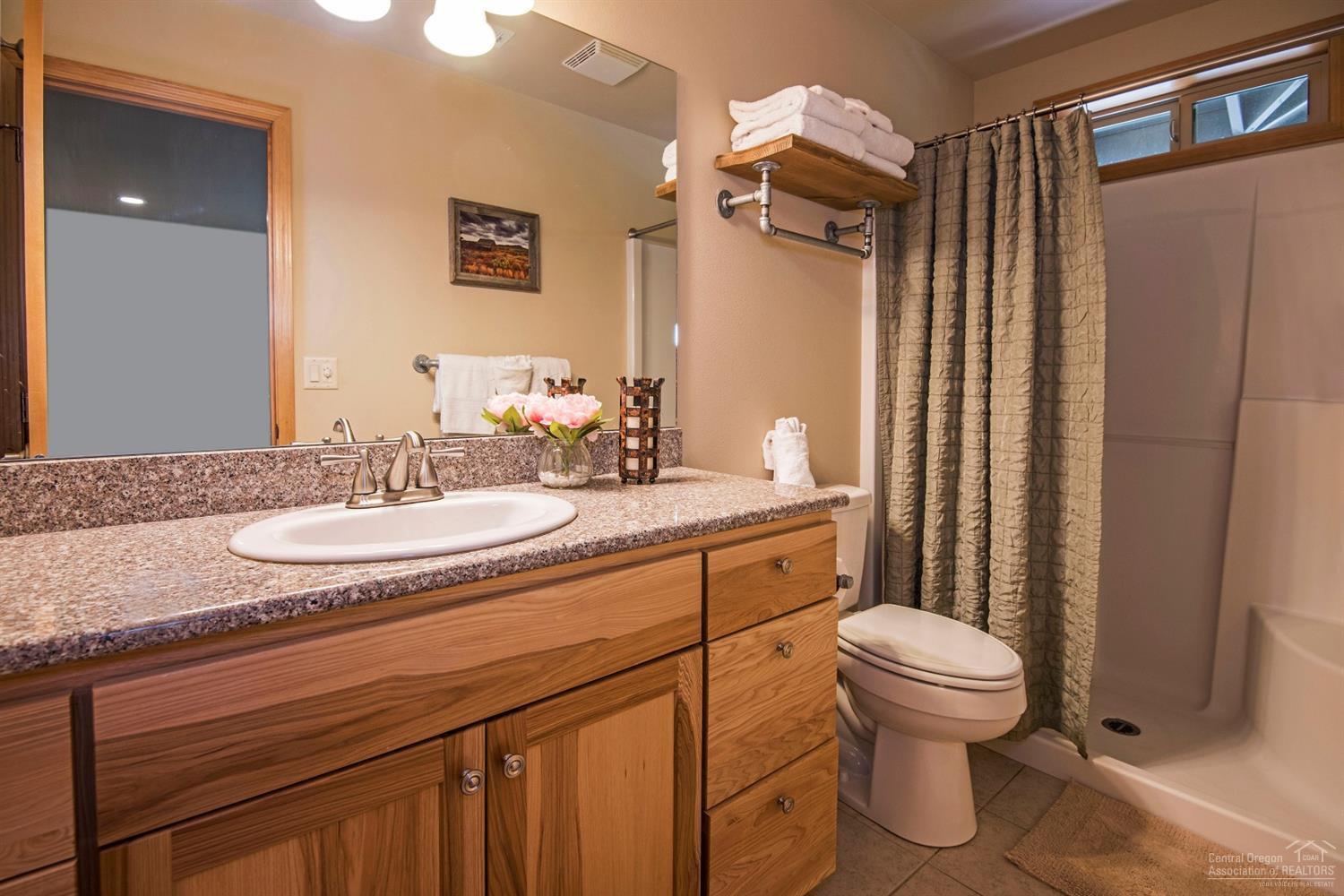 18125 Modoc Lane Sunriver, OR 97707 - Photo 23 of 25 Gallery Image 23