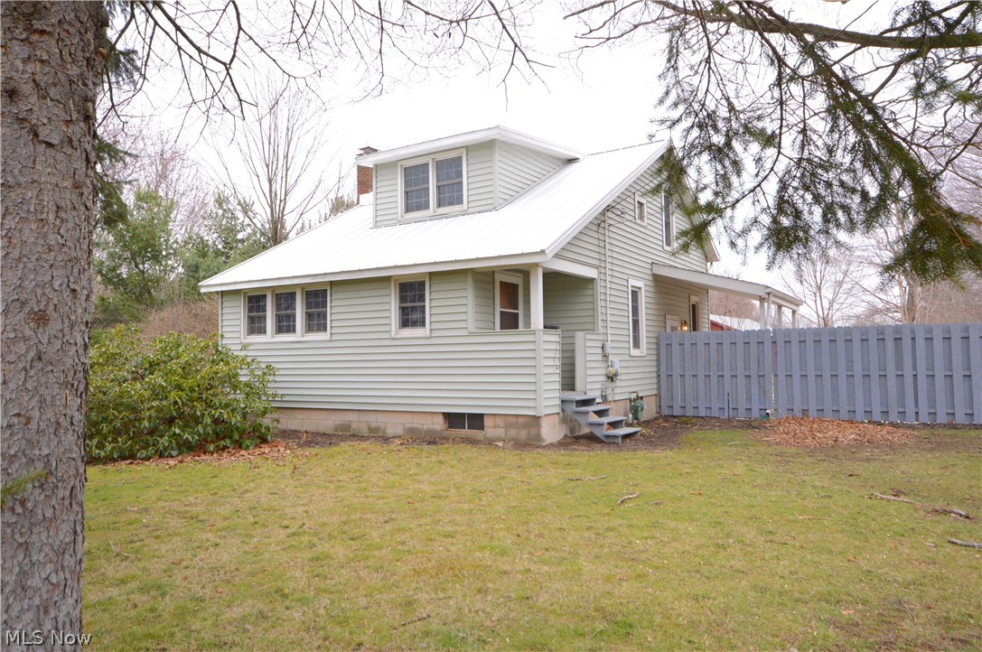 2454 County Line Road Madison, OH 44057 - Photo 1 of 15