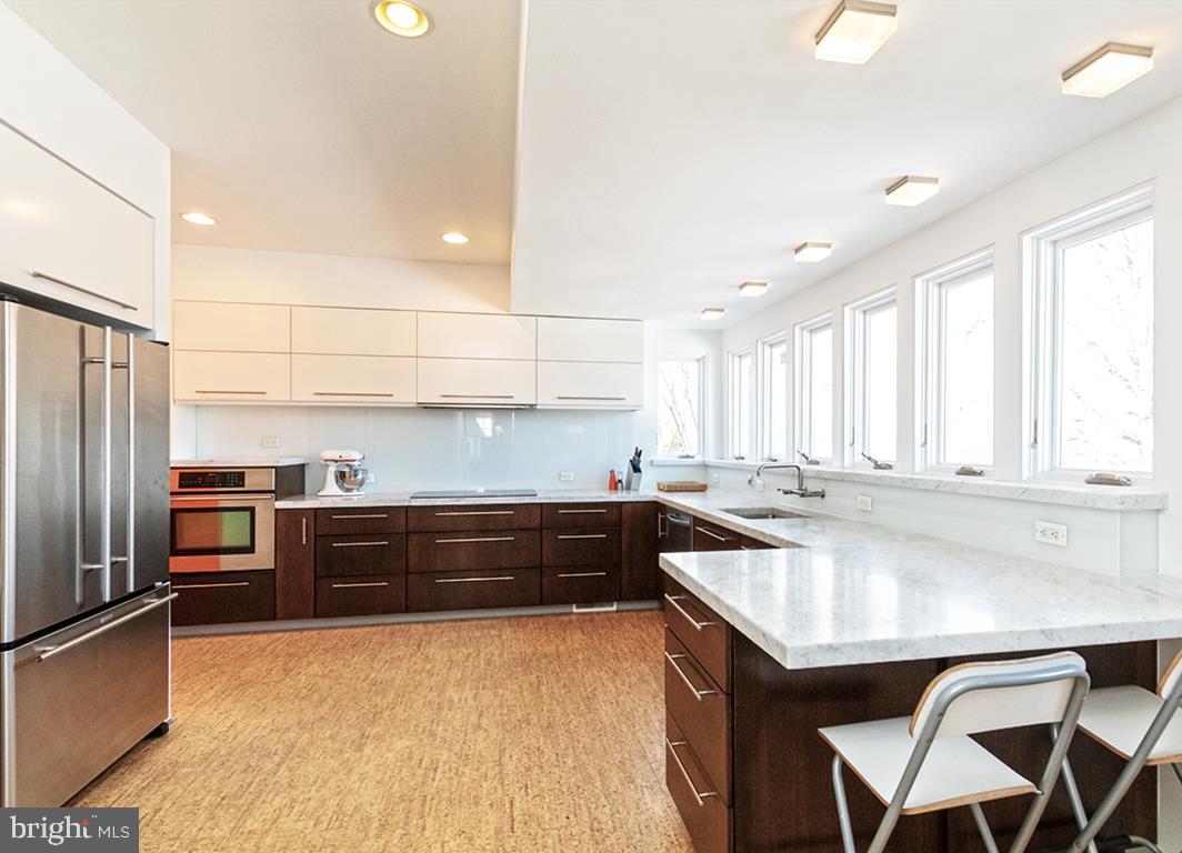 329 Hawthorn Road Baltimore, MD 21210 - Photo 11 of 53 Kitchen