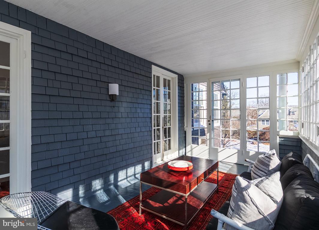 329 Hawthorn Road Baltimore, MD 21210 - Photo 21 of 53 Sun Porch One