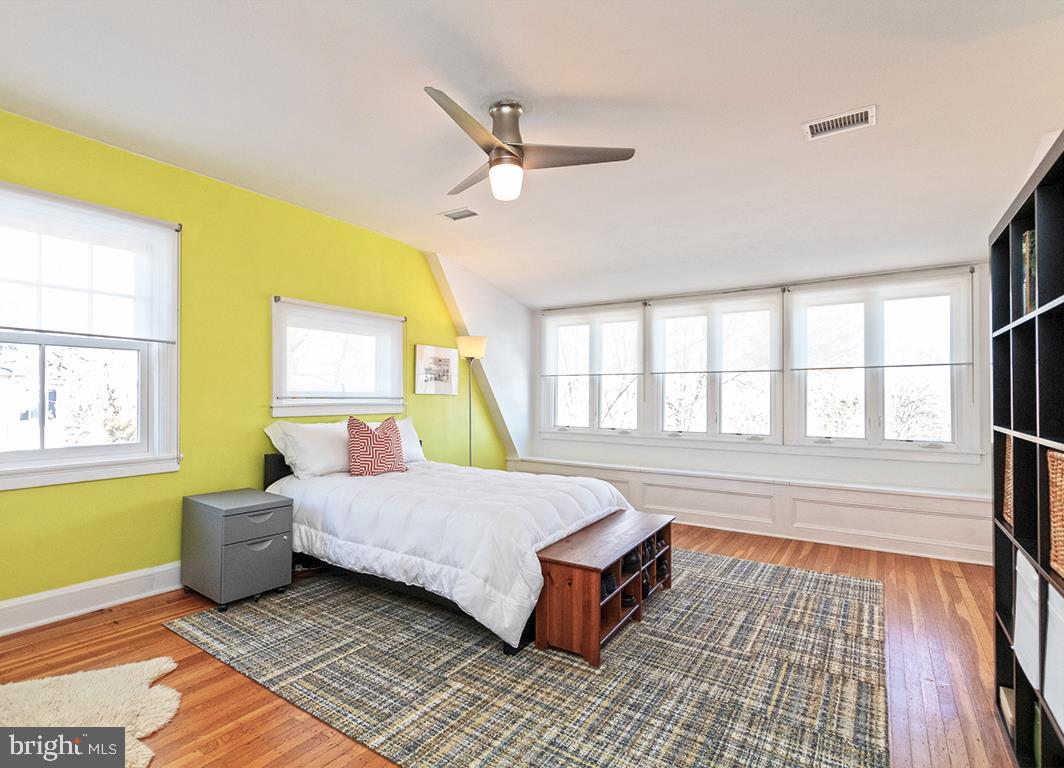 329 Hawthorn Road Baltimore, MD 21210 - Photo 28 of 53 Bedroom 2