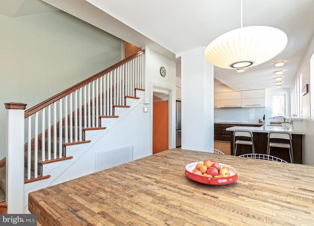 329 Hawthorn Road Baltimore, MD 21210 - Photo 10 of 53 Kitchen/Dinette
