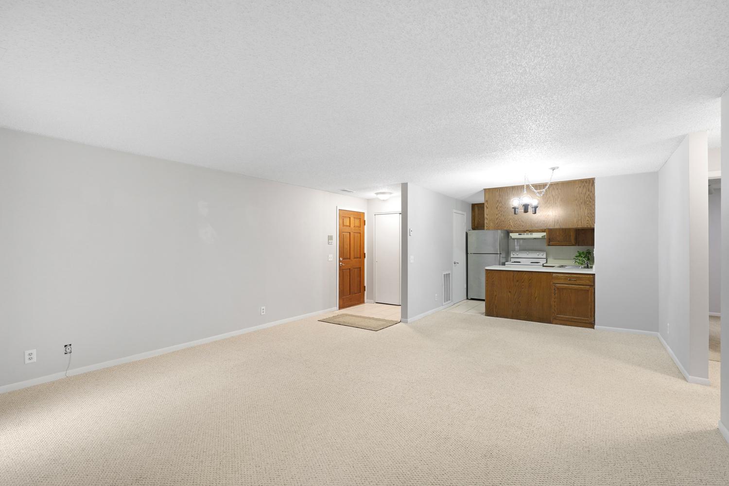 742 County Rd F West, Unit B Shoreview, MN 55126 - Photo 4 of 19