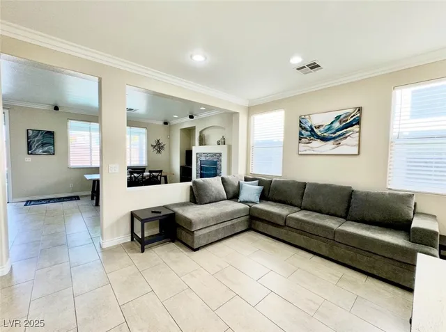 $4,550 | 8842 Sierra Linda Drive, Las Vegas, NV 89147