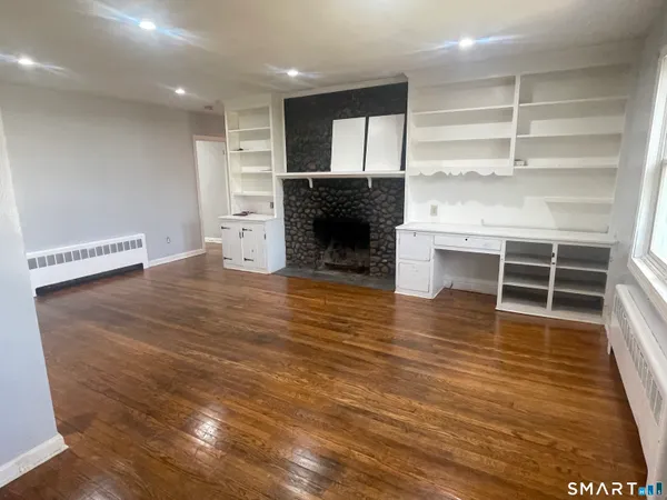 $2,000 | 521 Mill Street, Southington, CT 06489