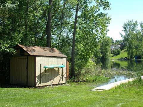 2099 North Long Lake Road Fenton, MI 48430 - Photo 27 of 29 20401884-26.JPG