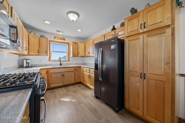$915,000 | 113 East Aviation Avenue, Unit 19, Kill Devil Hills, NC 27948