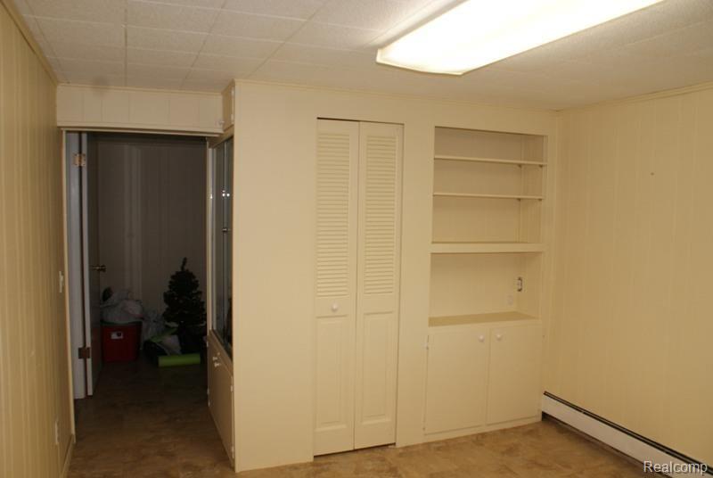 1730 East Newark Road Lapeer, MI 48446 - Photo 19 of 23 DSC00774.jpg