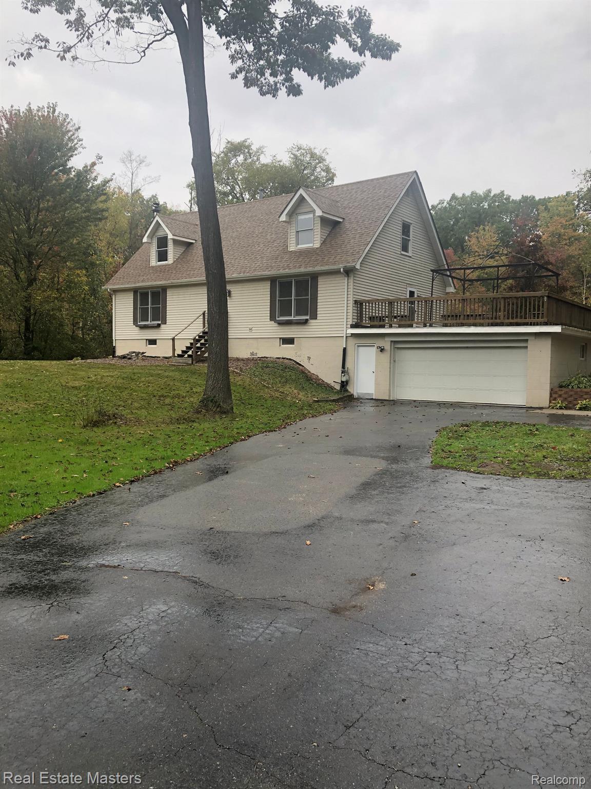 6380 Bryce Road North Street, MI 48049 - Photo 3 of 43 Gallery Image 3