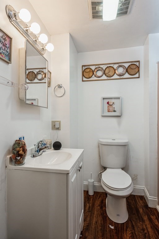 14 Holly Street Wareham, MA 02558 - Photo 13 of 35