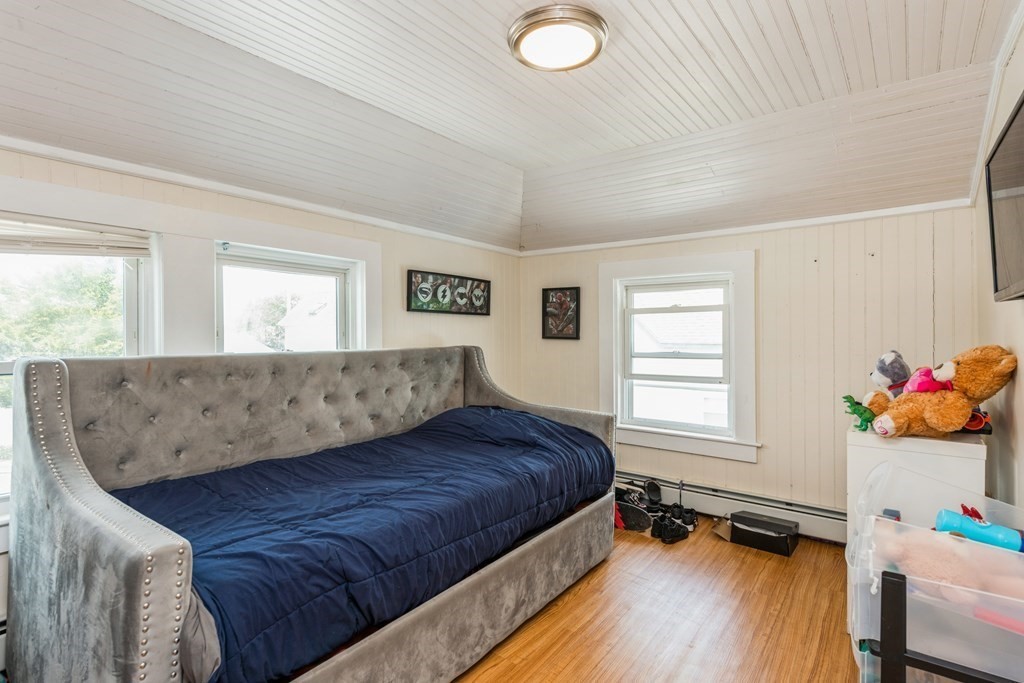 14 Holly Street Wareham, MA 02558 - Photo 18 of 35