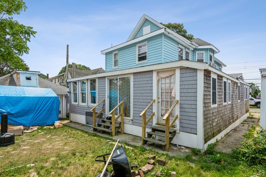 14 Holly Street Wareham, MA 02558 - Photo 23 of 35