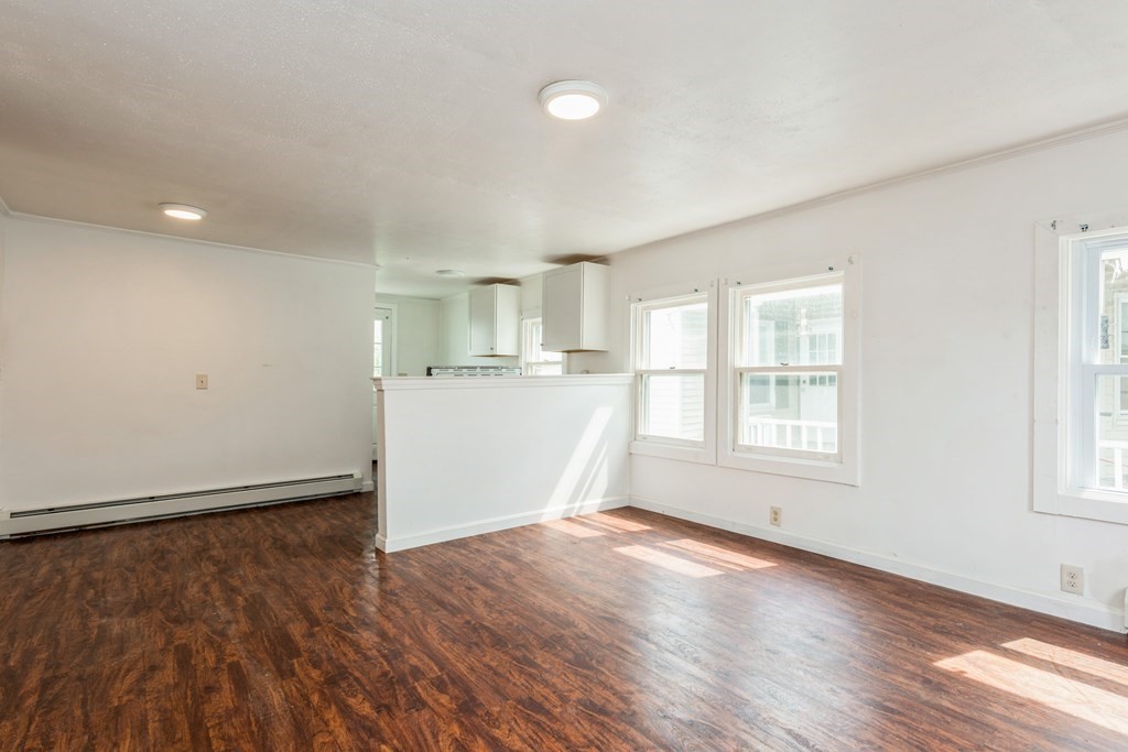 14 Holly Street Wareham, MA 02558 - Photo 4 of 35