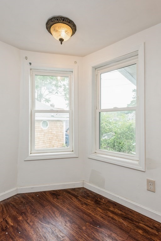14 Holly Street Wareham, MA 02558 - Photo 7 of 35