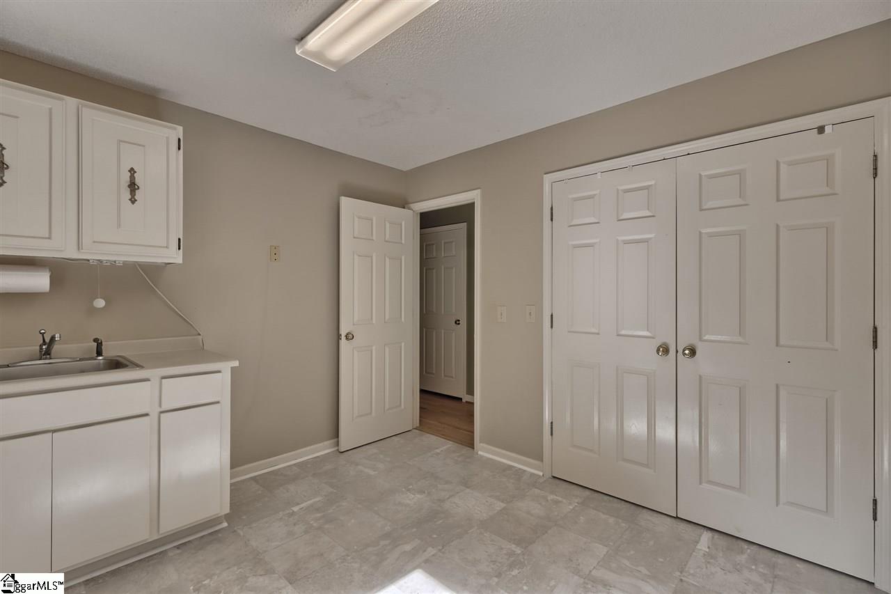 401 Watson Road Easley, SC 29642 - Photo 17 of 36 Gallery Image 17