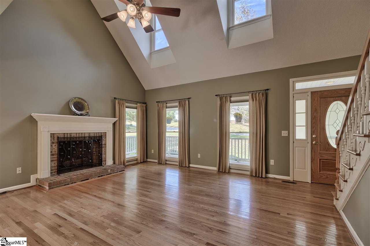 401 Watson Road Easley, SC 29642 - Photo 5 of 36 Gallery Image 5