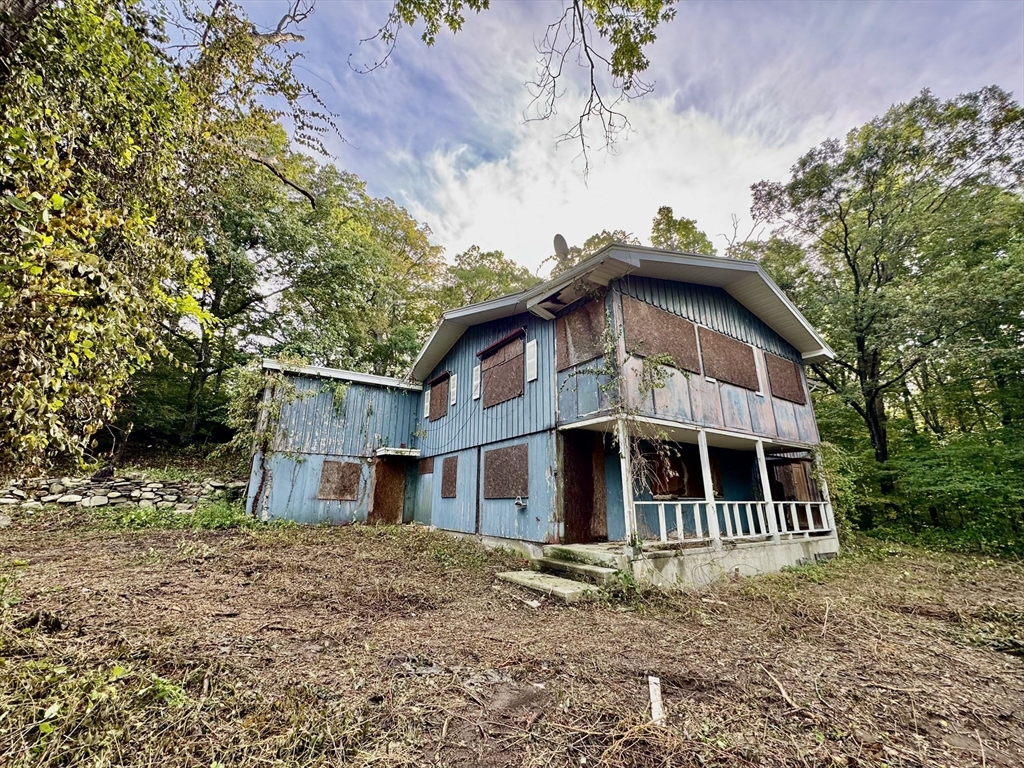 28 Cherry Street Shrewsbury, MA 01545 - Photo 4 of 9