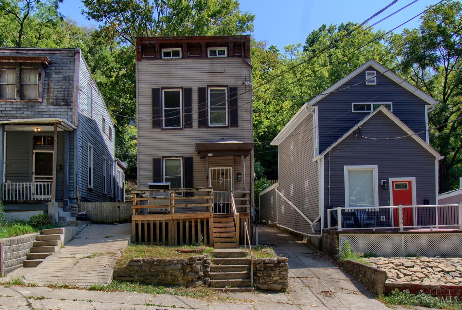 2208 Ravine Street Cincinnati, OH 45219 - Photo 44 of 53