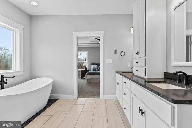 $789,900 | 5330 Wilshire Road, Harrisburg, PA 17112