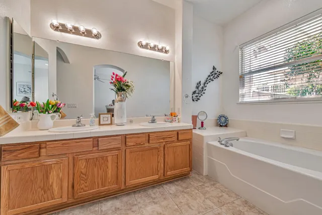 $899,000 | 2010 Carignan Way, San Jose, CA 95135