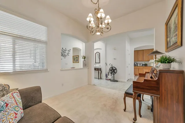 $899,000 | 2010 Carignan Way, San Jose, CA 95135