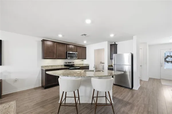 $284,900 | 1675 Wynford Circle, Tavares, FL 32778