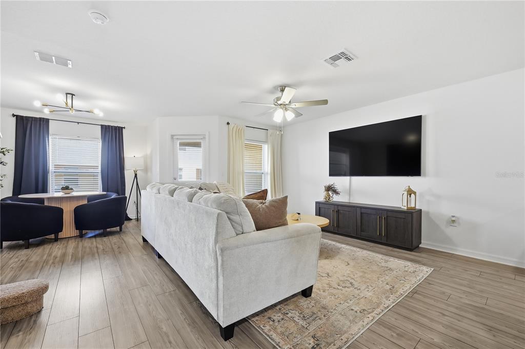 1675 Wynford Circle Tavares, FL 32778 - Photo 16 of 47