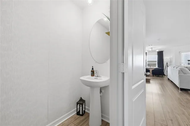 $284,900 | 1675 Wynford Circle, Tavares, FL 32778