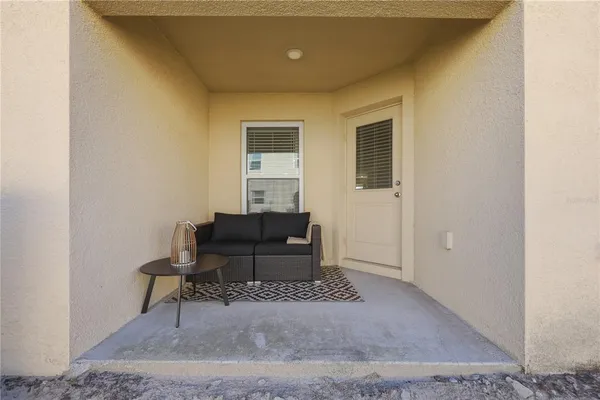 $284,900 | 1675 Wynford Circle, Tavares, FL 32778
