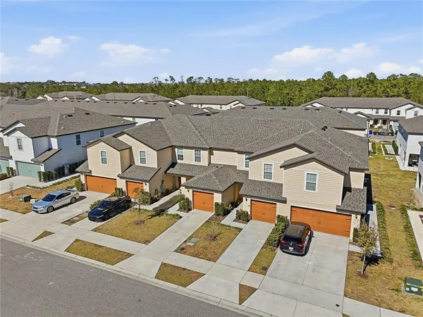 $284,900 | 1675 Wynford Circle, Tavares, FL 32778