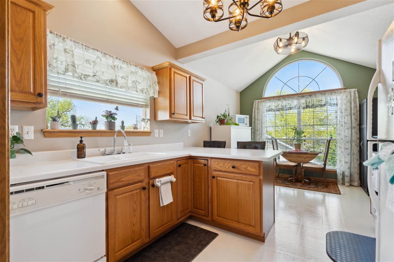 3110 Willowridge Road, Unit D Marion, IA 52302 - Photo 10 of 23 Gallery Image 10