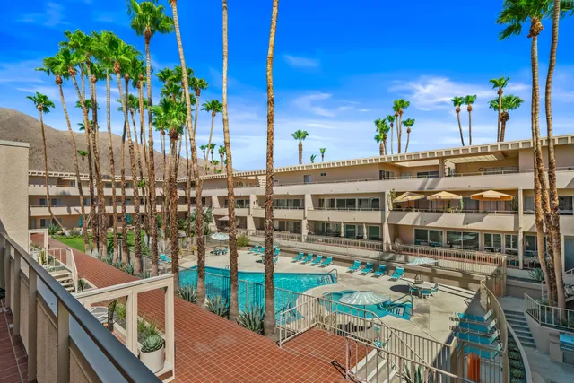 a picture of city view