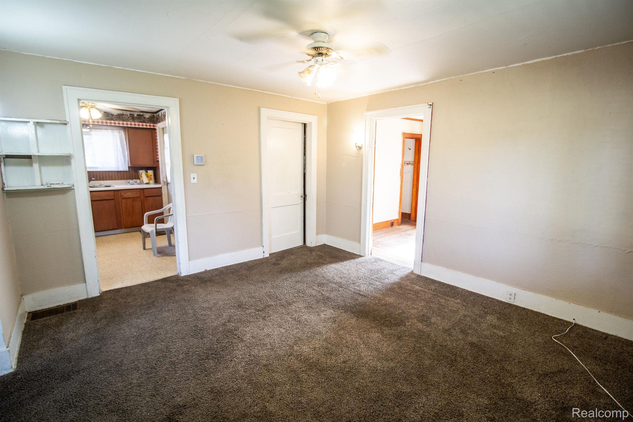 6050 North Vassar Road Flint, MI 48506 - Photo 8 of 44 Gallery Image 8