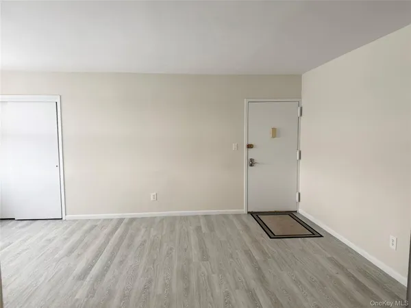 $3,300 | 3 Toms Point Lane, Unit A, Port Washington, NY 11050