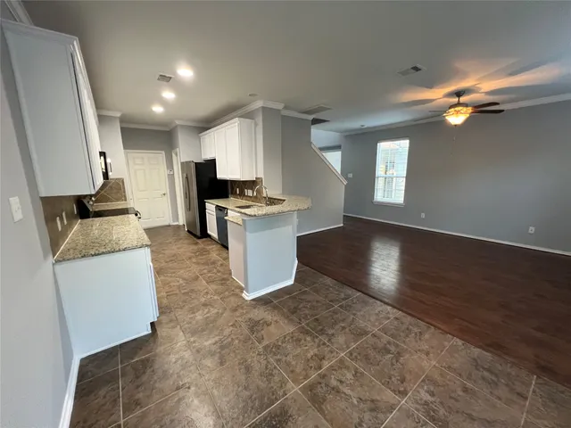 $2,300 | 6419 Densberry Lane, Katy, TX 77494