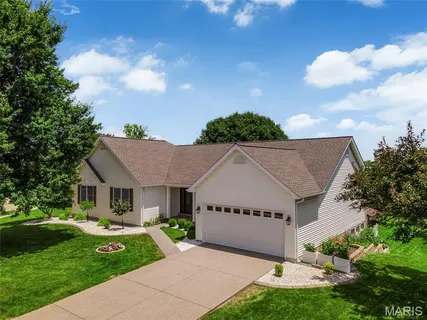 $450,000 | 2202 Wild Pigeon Drive, O'Fallon, MO 63368