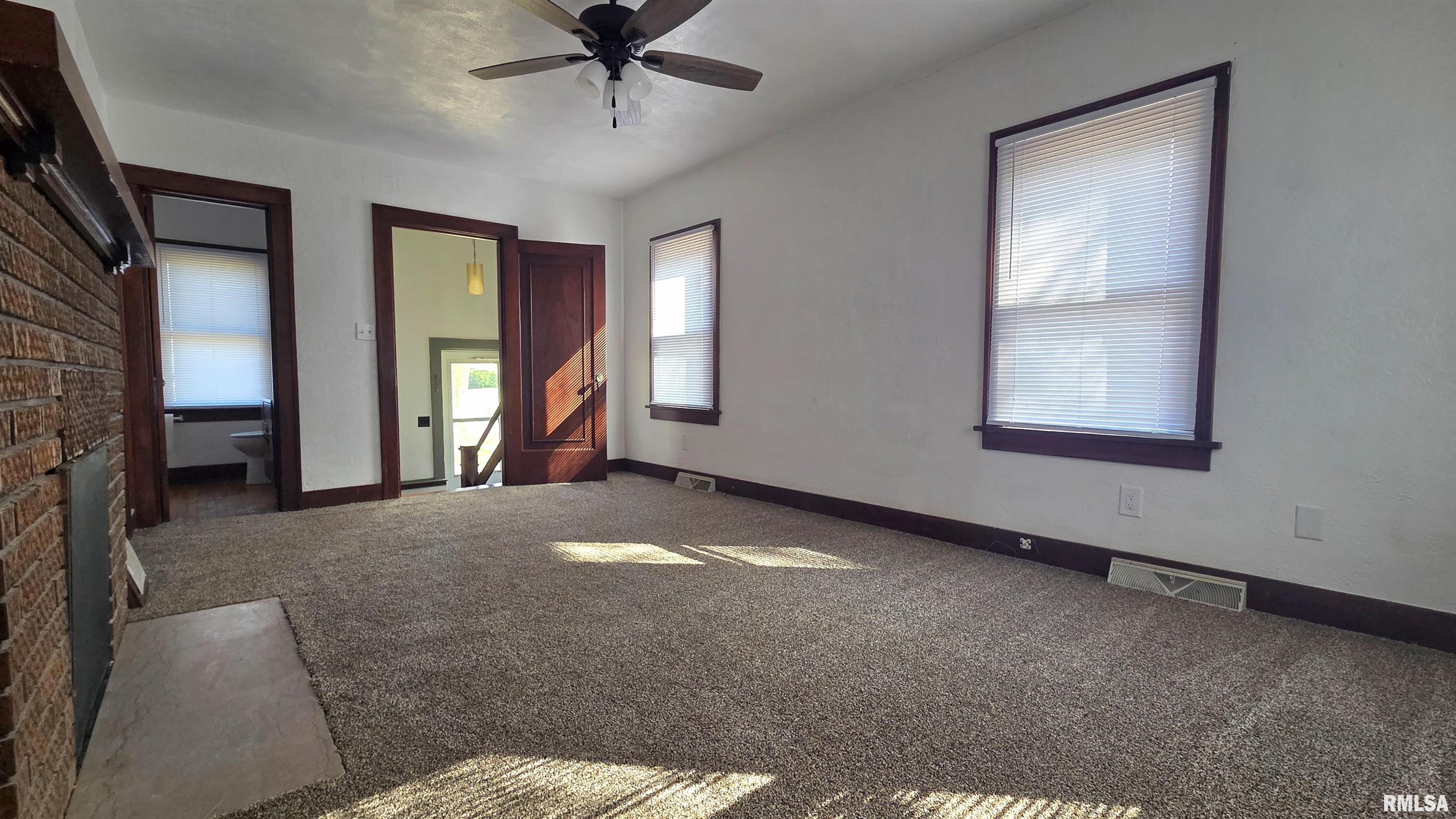 2360 South 9th Street Springfield, IL 62703 - Photo 3 of 13