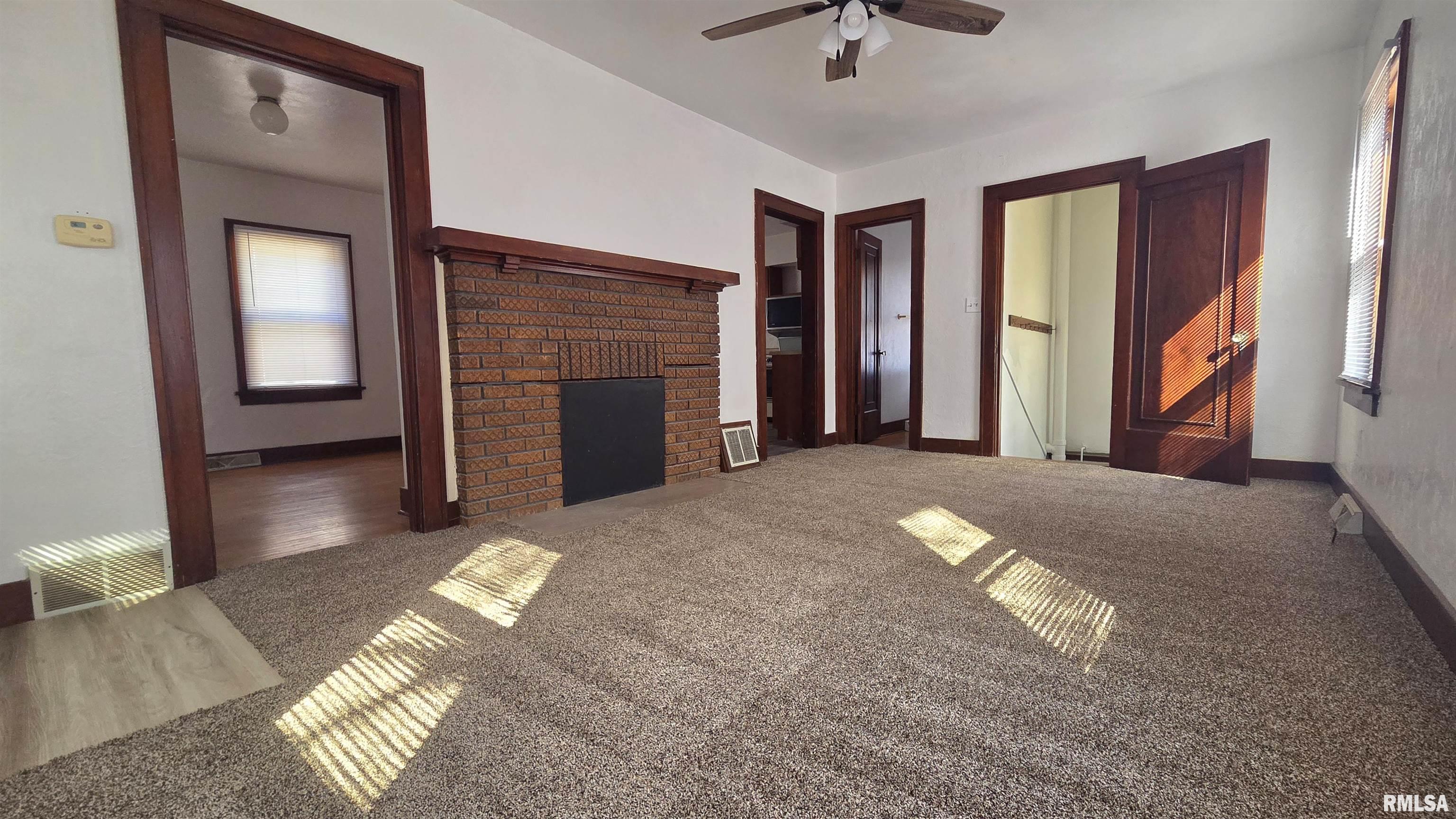 2360 South 9th Street Springfield, IL 62703 - Photo 4 of 13