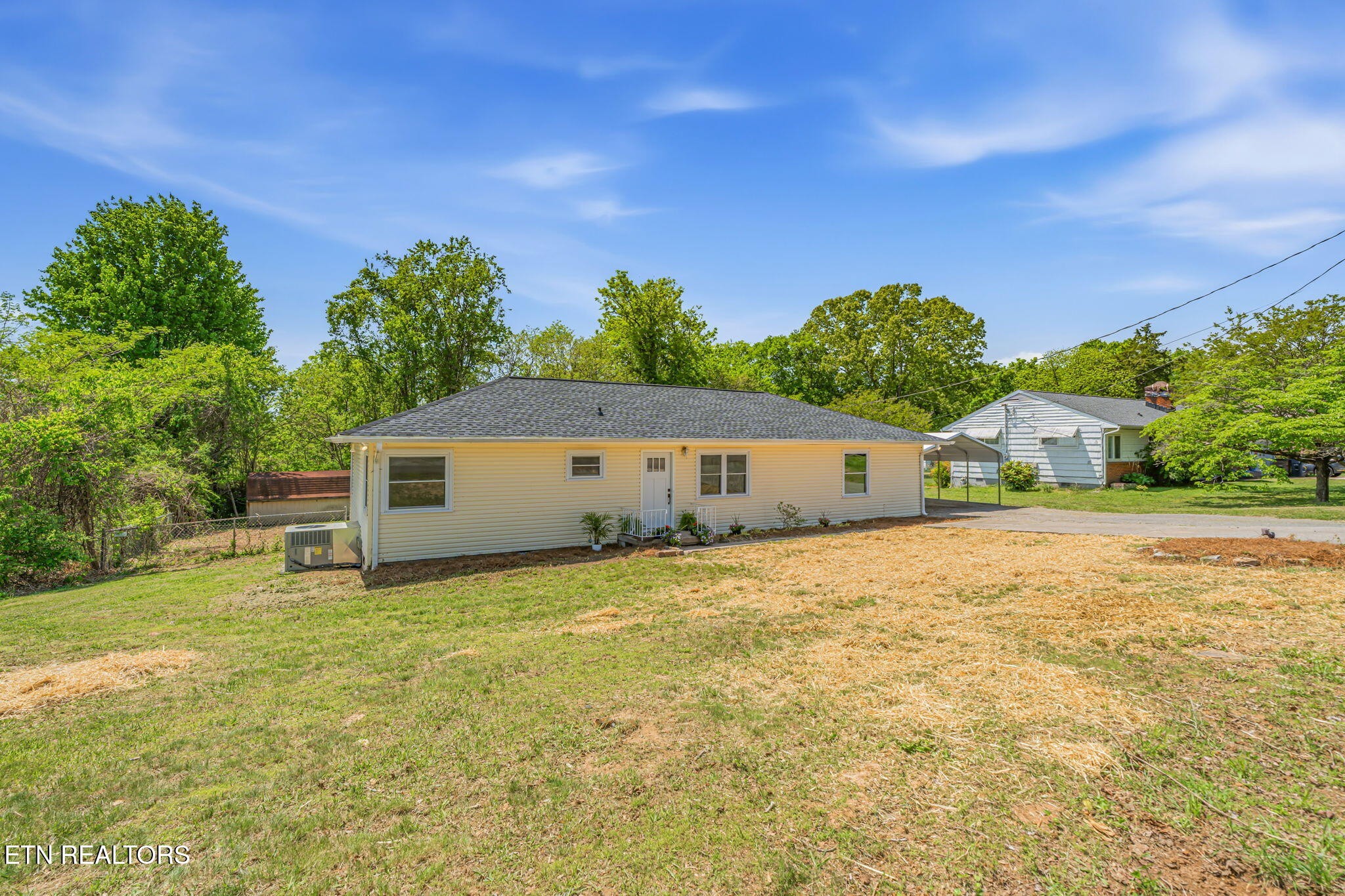 5317 Rowan Road Knoxville, TN 37912 - Photo 5 of 39