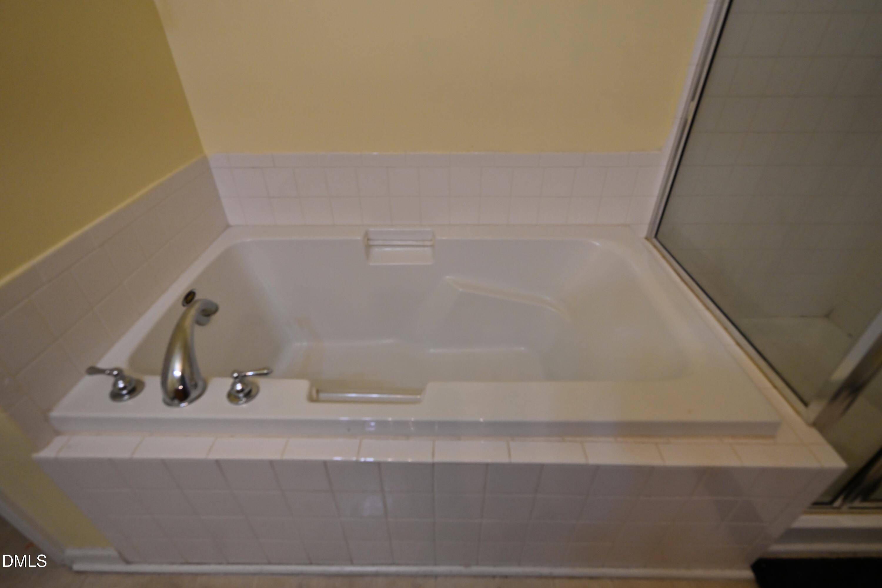 8640 Neuse Landing Lane, Unit 105 Raleigh, NC 27616 - Photo 13 of 32 DSC_1138