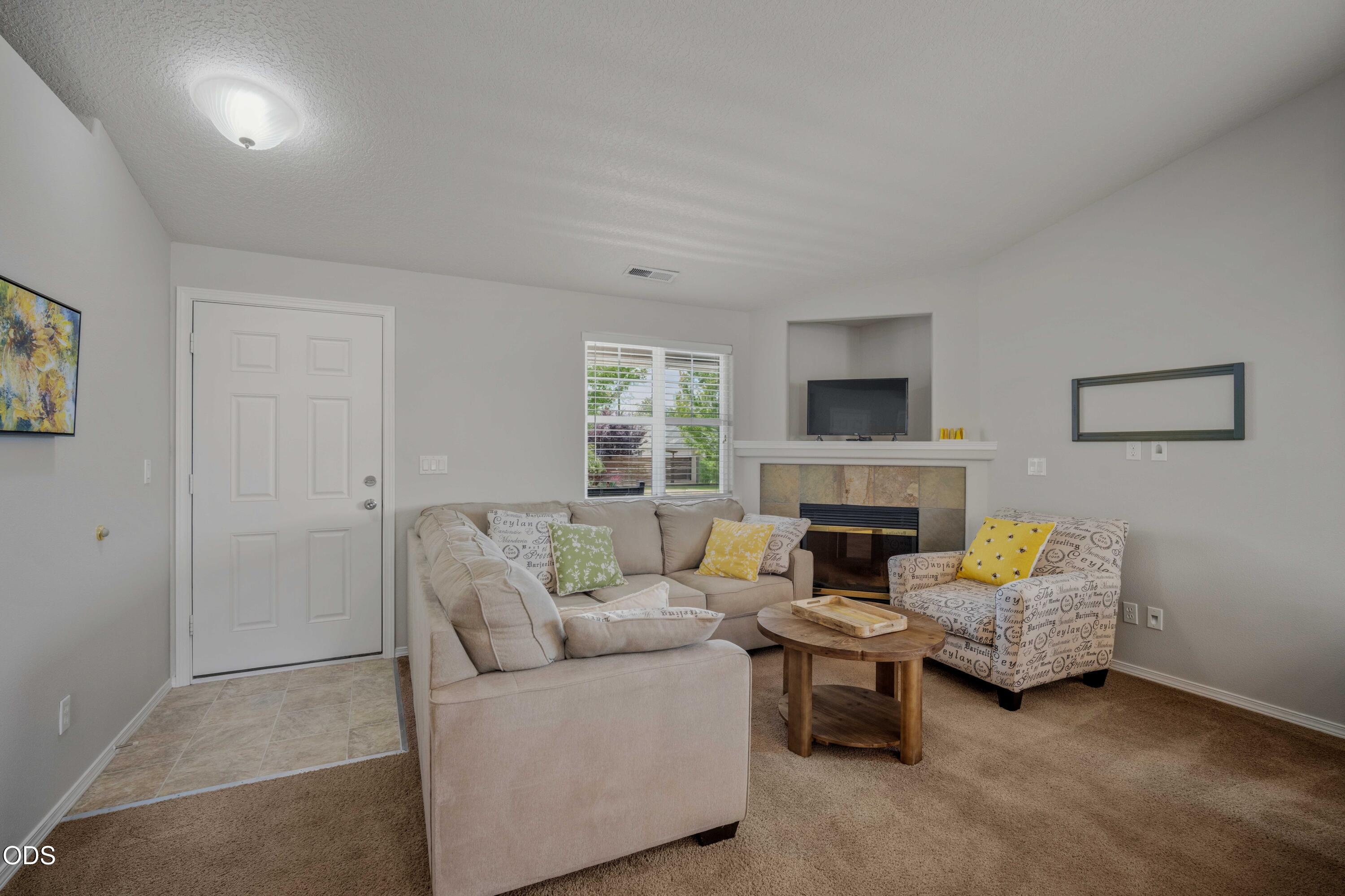 63172 Lancaster Street Bend, OR 97701 - Photo 7 of 50