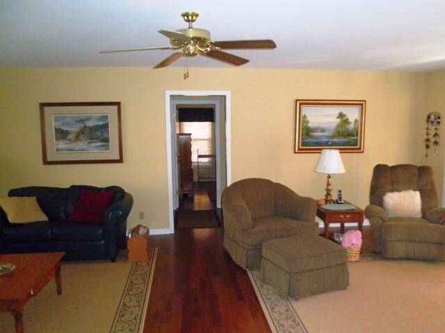 23045 McDonald Point Road Seneca, SC 29672 - Photo 6 of 25