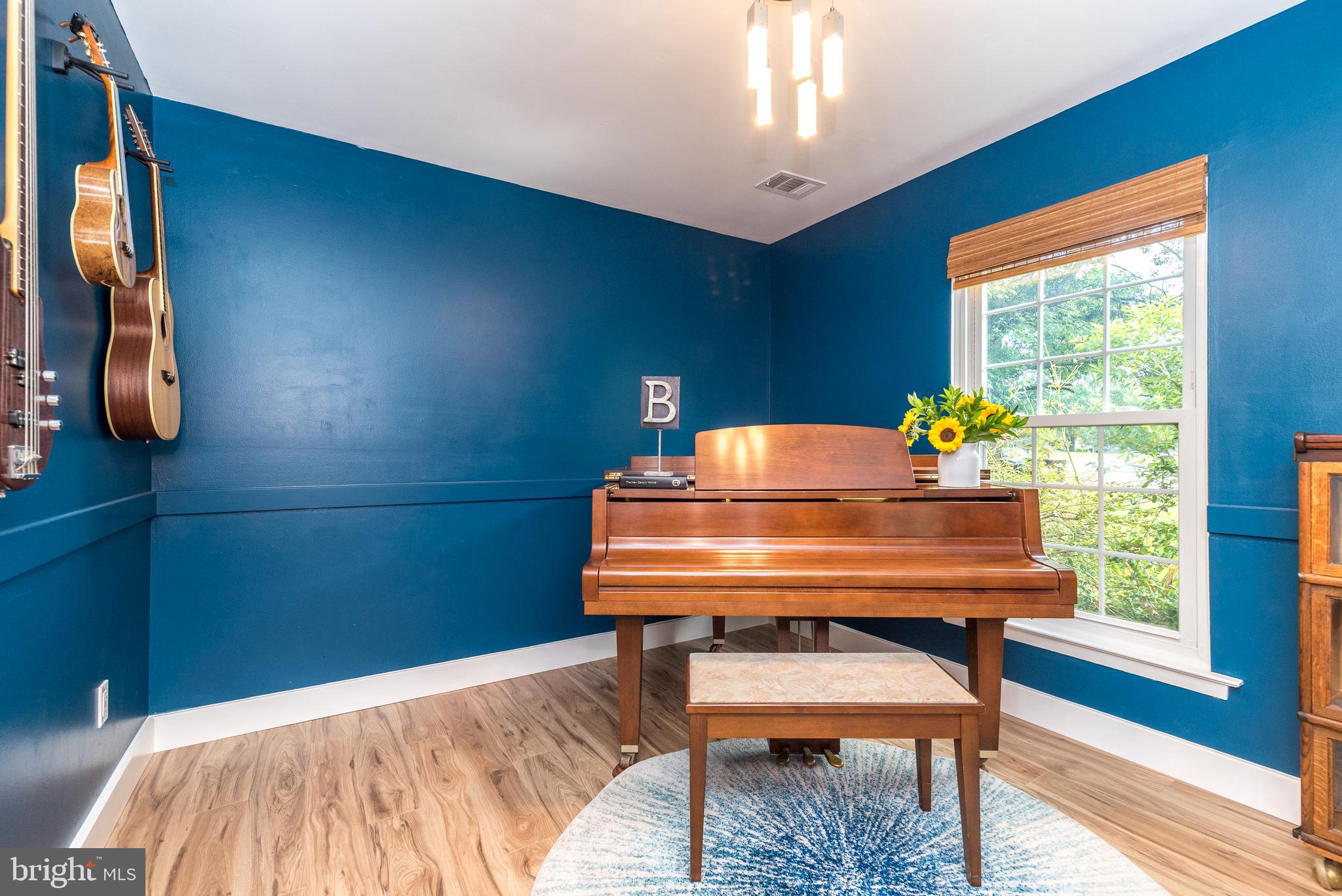 2045 Foster Road Hatfield, PA 19440 - Photo 31 of 58 Charming Music or Living Room