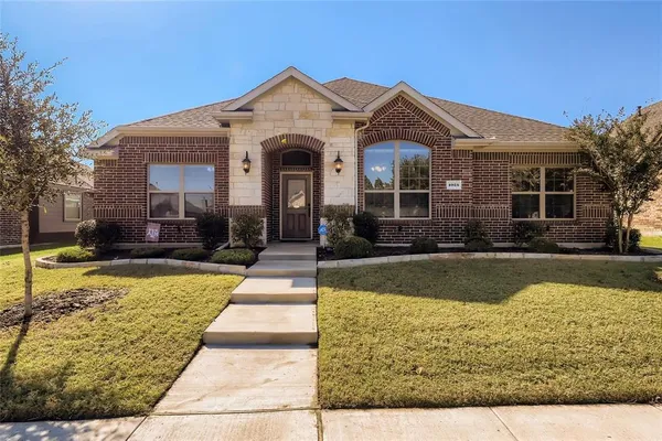 $2,095 | 1025 Colonial Drive, Royse City, TX 75189